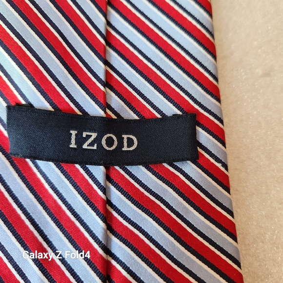 IZOD Stripe Tie Navy Blue & Red 100% Silk Men's Necktie - Picture 6 of 6